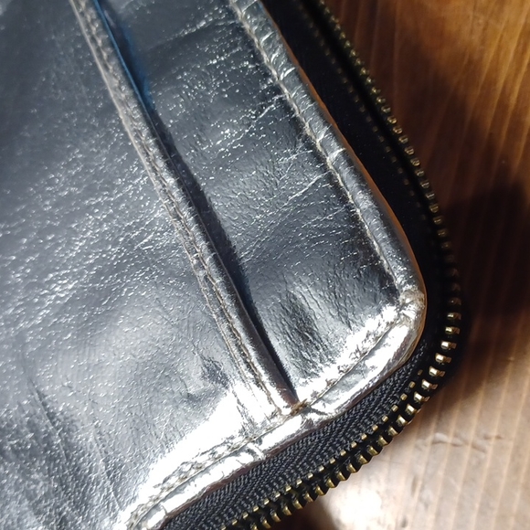 Calvin  Klein  wallet - Picture 15 of 16